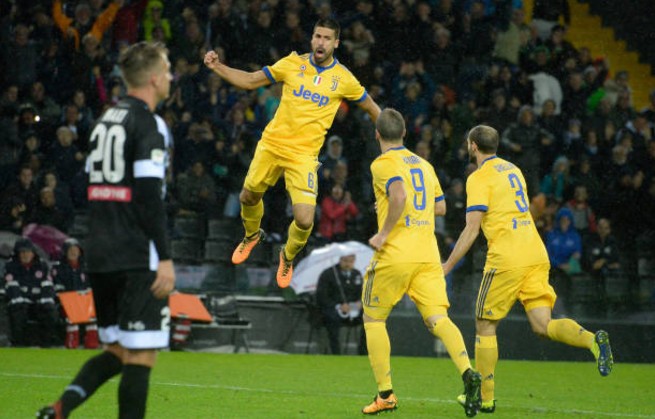 Sân cỏ châu Âu tối qua: Thẻ đỏ của Neymar, 'động đất' tại Merseyside - Bóng Đá