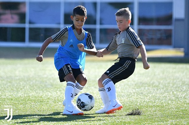 CHÍNH THỨC: Juventus chiêu mộ Ronaldo thứ 2  - Bóng Đá