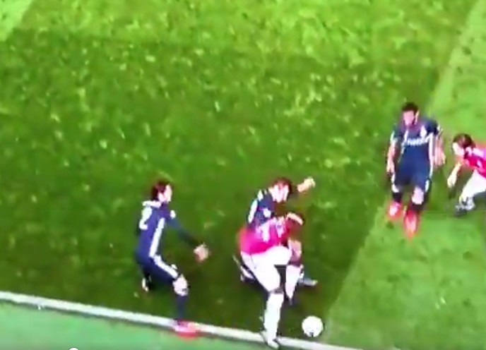 Pogba nhẹ nhàng 'cân' cả 3 cầu thủ của CSKA Moscow - Bóng Đá