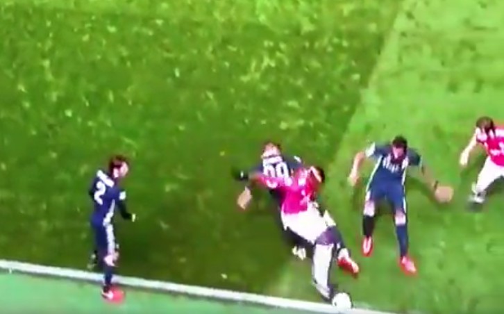 Pogba nhẹ nhàng 'cân' cả 3 cầu thủ của CSKA Moscow - Bóng Đá
