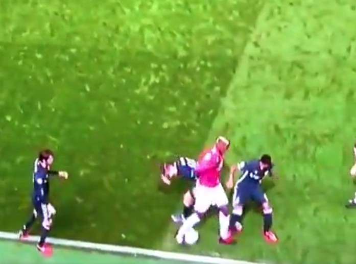 Pogba nhẹ nhàng 'cân' cả 3 cầu thủ của CSKA Moscow - Bóng Đá