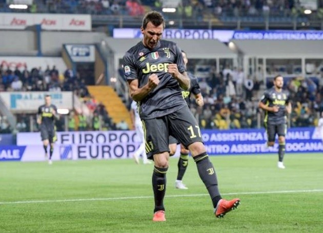 Tiếp tục tịt ngòi, Ronaldo bị đồng đội 'giáo huấn' - Bóng Đá