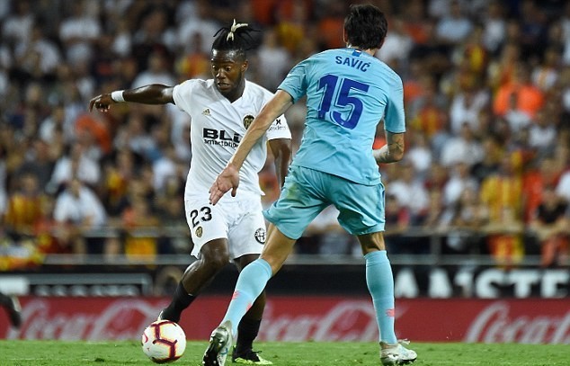 Costa hóa đấu sĩ, Atletico vẫn bị đội bóng của Batshuayi cầm chân - Bóng Đá