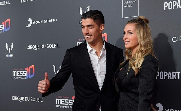 Messi dự sự kiện - Bóng Đá