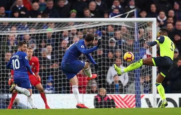 Có hay không chuyện Hazard phản đối 