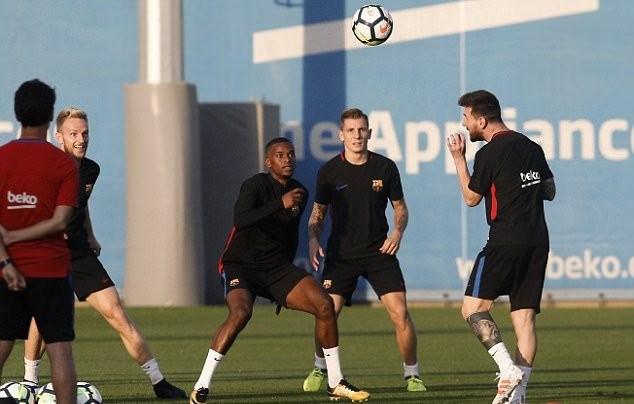 Ernesto Valverde ngả mũ thán phục bởi đẳng cấp của Lionel Messi - Bóng Đá