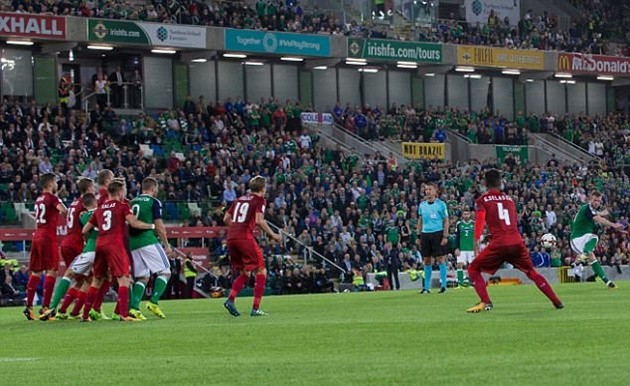 Đánh bại Man City, HLV  Donetsk 'chơi trội', hóa Zoro trong buổi họp báo - Bóng Đá
