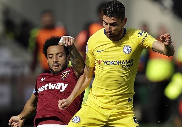 Cuối cùng Sarri đã có chiêu bài để giải phóng Jorginho - Bóng Đá