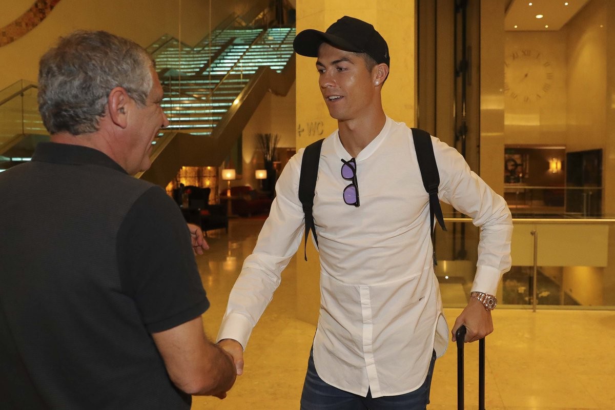 ronaldo hội quân cùng Bồ Đào Nha - Bóng Đá
