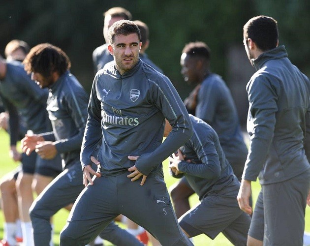 Bỏ rơi Ramsey, Emery quyết tâm đào tạo Torreira thành tài - Bóng Đá