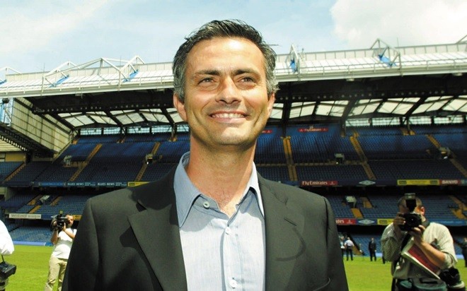 Diện mạo Mourinho thay đổi ra sau từ 