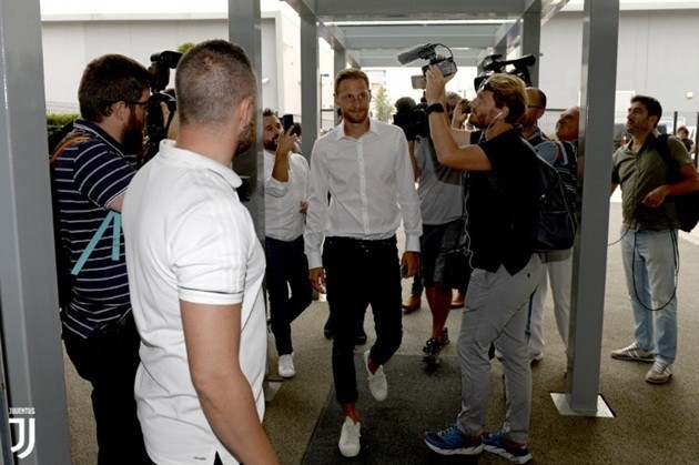 CĐV Quỷ đỏ khen Herrera - Bóng Đá