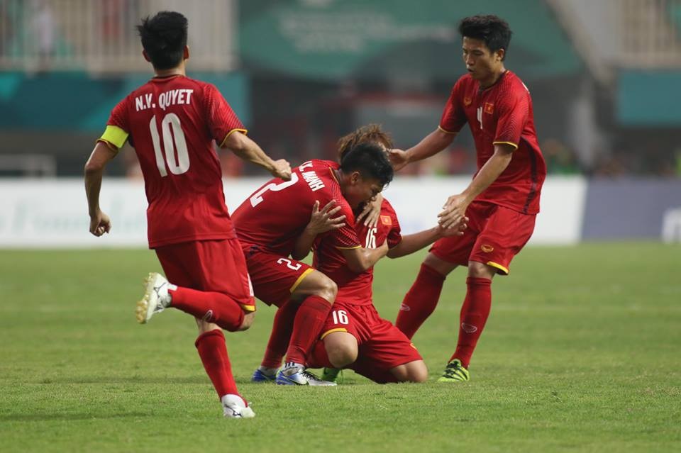 TRỰC TIẾP U23 Việt Nam 1-3 U23 Hàn Quốc (Hiệp 2): Minh Vương đá phạt quá đẳng cấp  - Bóng Đá