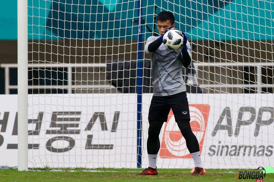TRỰC TIẾP U23 Việt Nam vs U23 Hàn Quốc: Xuân Trường mang băng đội trưởng, Văn Quyết dự bị - Bóng Đá