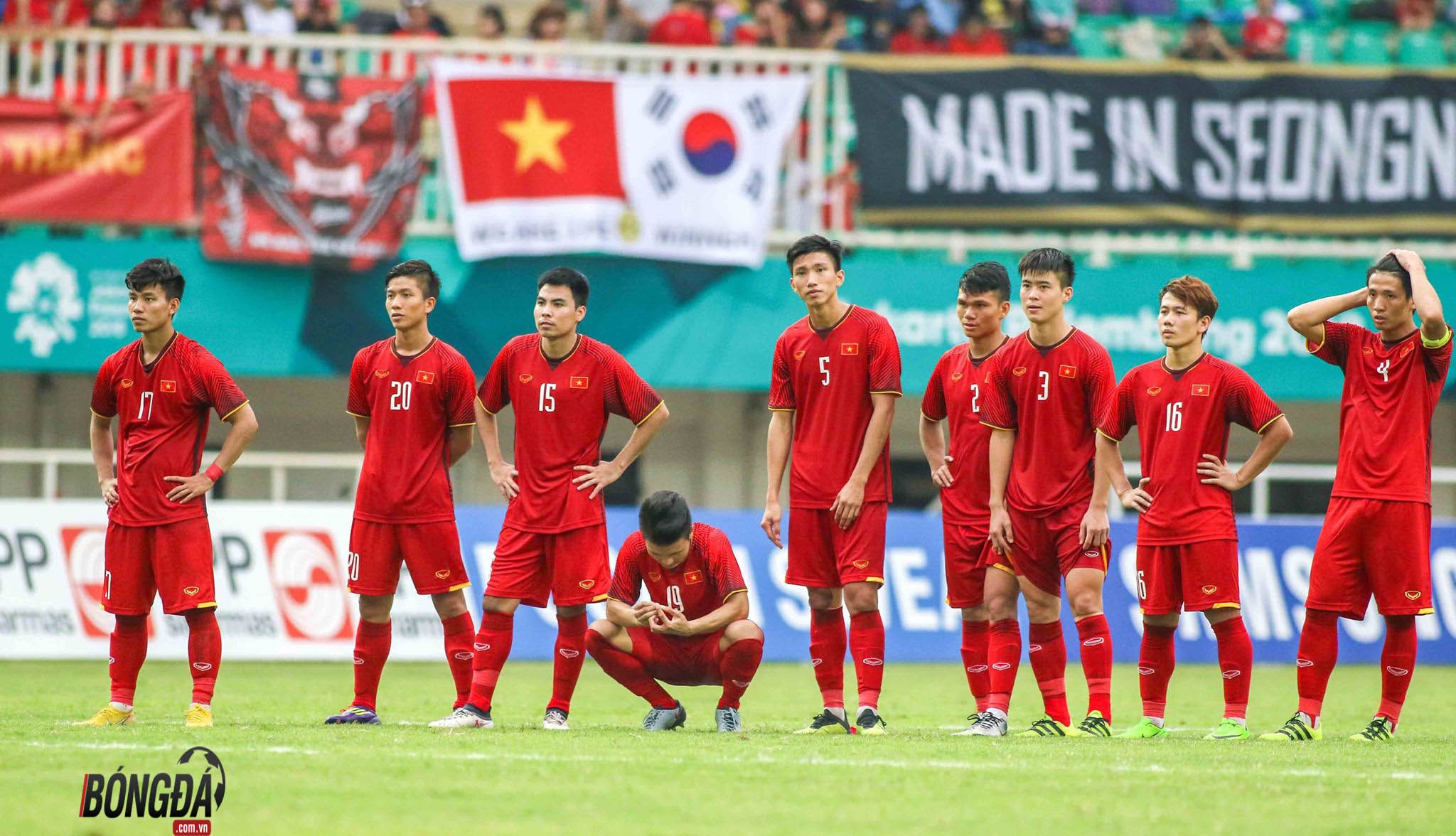 SỐC: Trọng tài bắt trận Việt Nam vs UAE có liên quan dàn xếp tỉ số và gái mại dâm - Bóng Đá