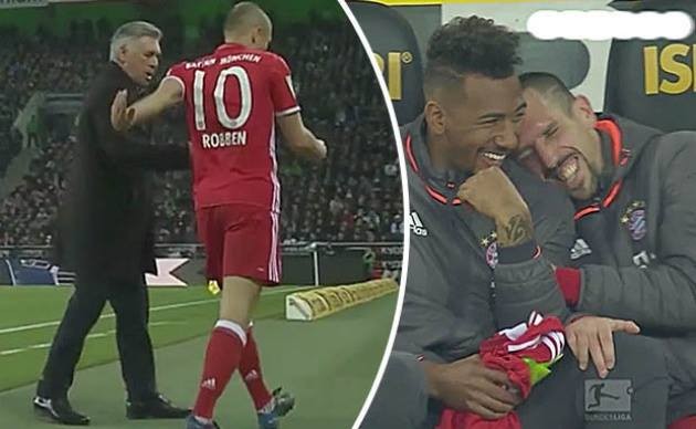 TOP 5 pha 'giận cá chém thớt' trong làng bóng đá: Giáo sư nổi khùng tại Old Trafford - Bóng Đá