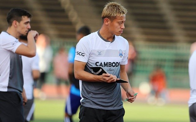 Keisuke Honda lên tiếng THÁCH THỨC Malaysia - Bóng Đá