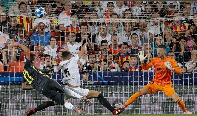 ảnh sau trận valencia vs juventus - Bóng Đá