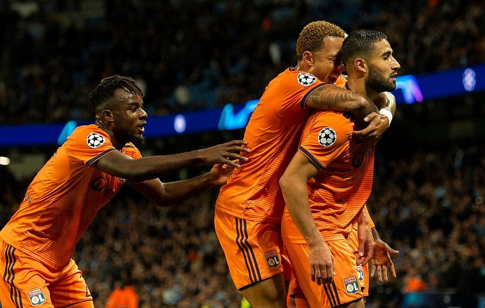 Nói là làm, Depay khiến nửa xanh thành Manchester ôm hận - Bóng Đá