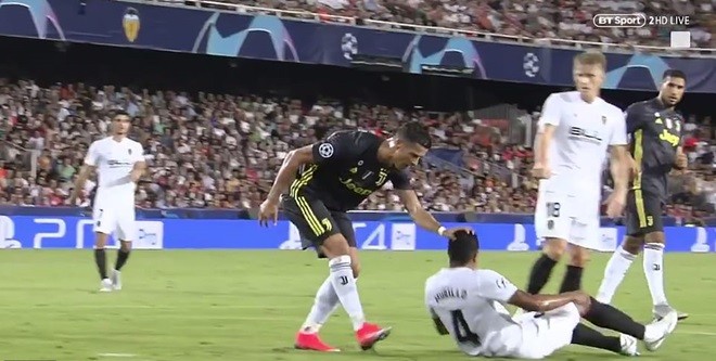 ảnh sau trận valencia vs juventus - Bóng Đá