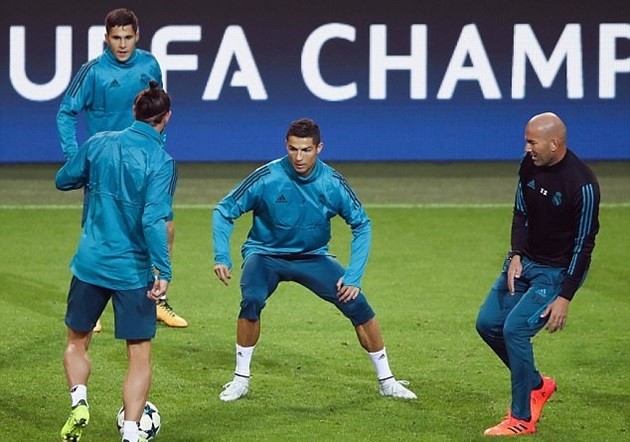Ảnh tập Real Madrid - Bóng Đá