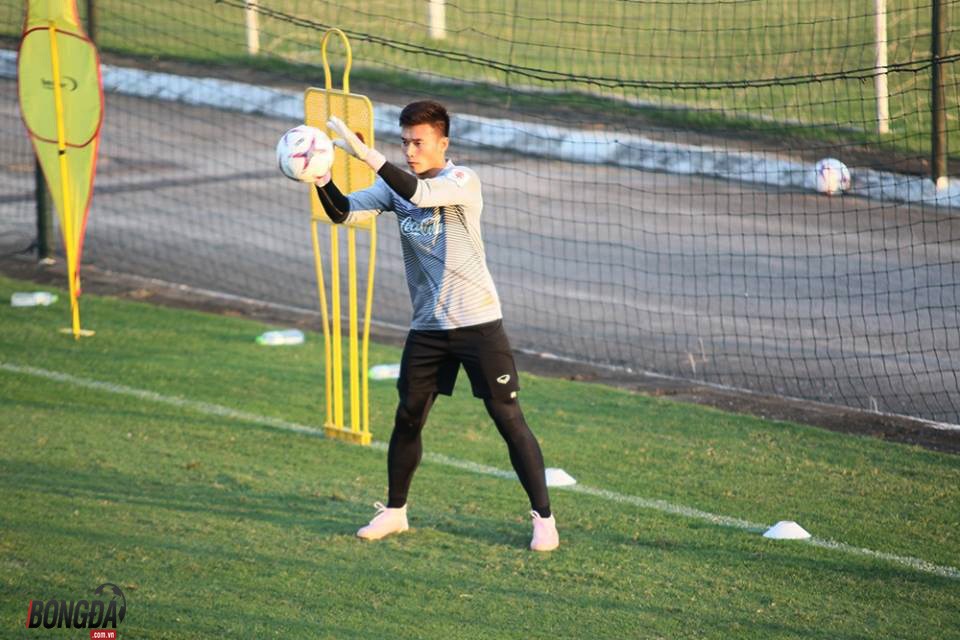 Điểm tin bóng đá Việt Nam tối 1/11: Xuân Trường, Đức Chinh chạm tay vào Cup vàng AFF 2018 - Bóng Đá