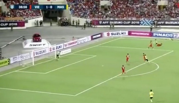 Văn Hậu đã 'bỏ túi quái vật' Malaysia như thế nào? - Bóng Đá