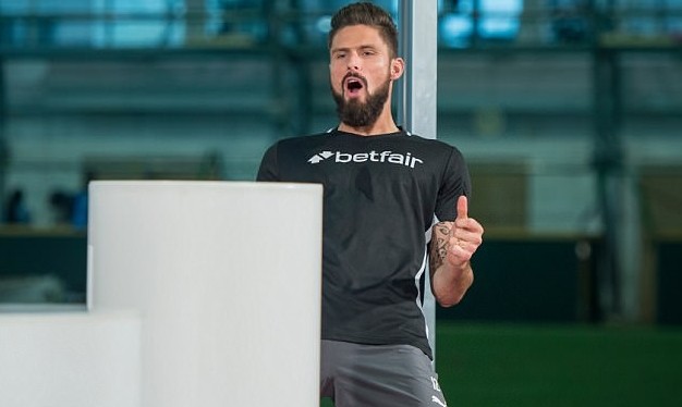 Sao Arsenal tham dự game show - Bóng Đá