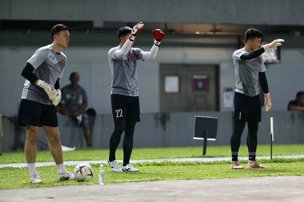 TRỰC TIẾP: Philippines 0-0 ĐT Việt Nam: Xuân Trường - Công Phượng dự bị, Quang Hải đá chính - Bóng Đá