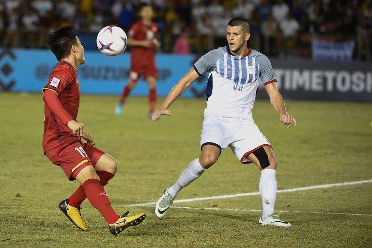 NHM Đông Nam Á giận dữ chỉ trích Philippines đá như Stoke City - Bóng Đá