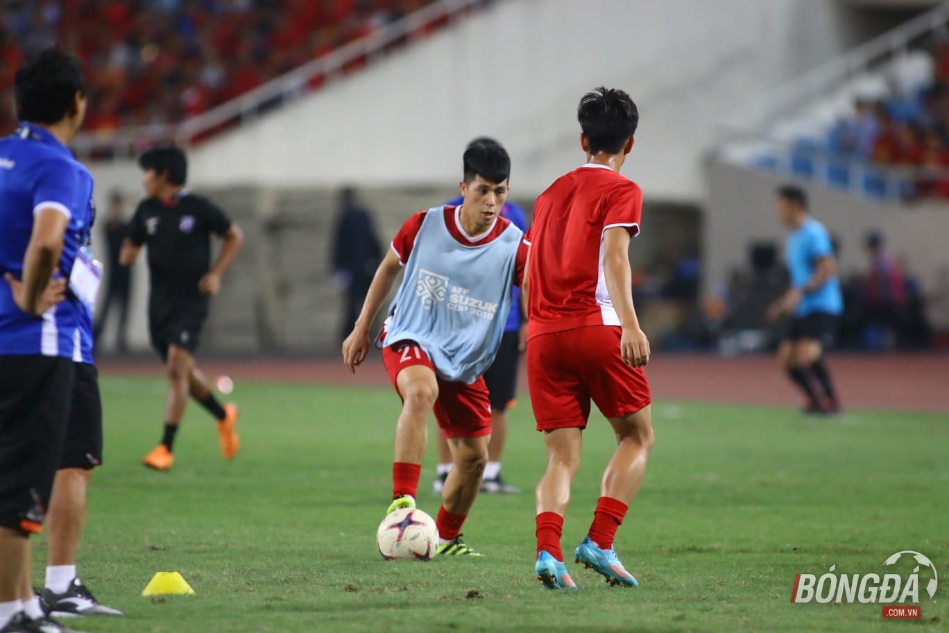 TRỰC TIẾP ĐT Việt Nam 0-0 ĐT Philippines: Xuân Trường đá chính, Công Phượng dự bị - Bóng Đá