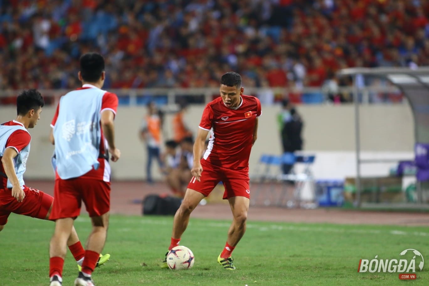 TRỰC TIẾP ĐT Việt Nam 0-0 ĐT Philippines: Xuân Trường đá chính, Công Phượng dự bị - Bóng Đá