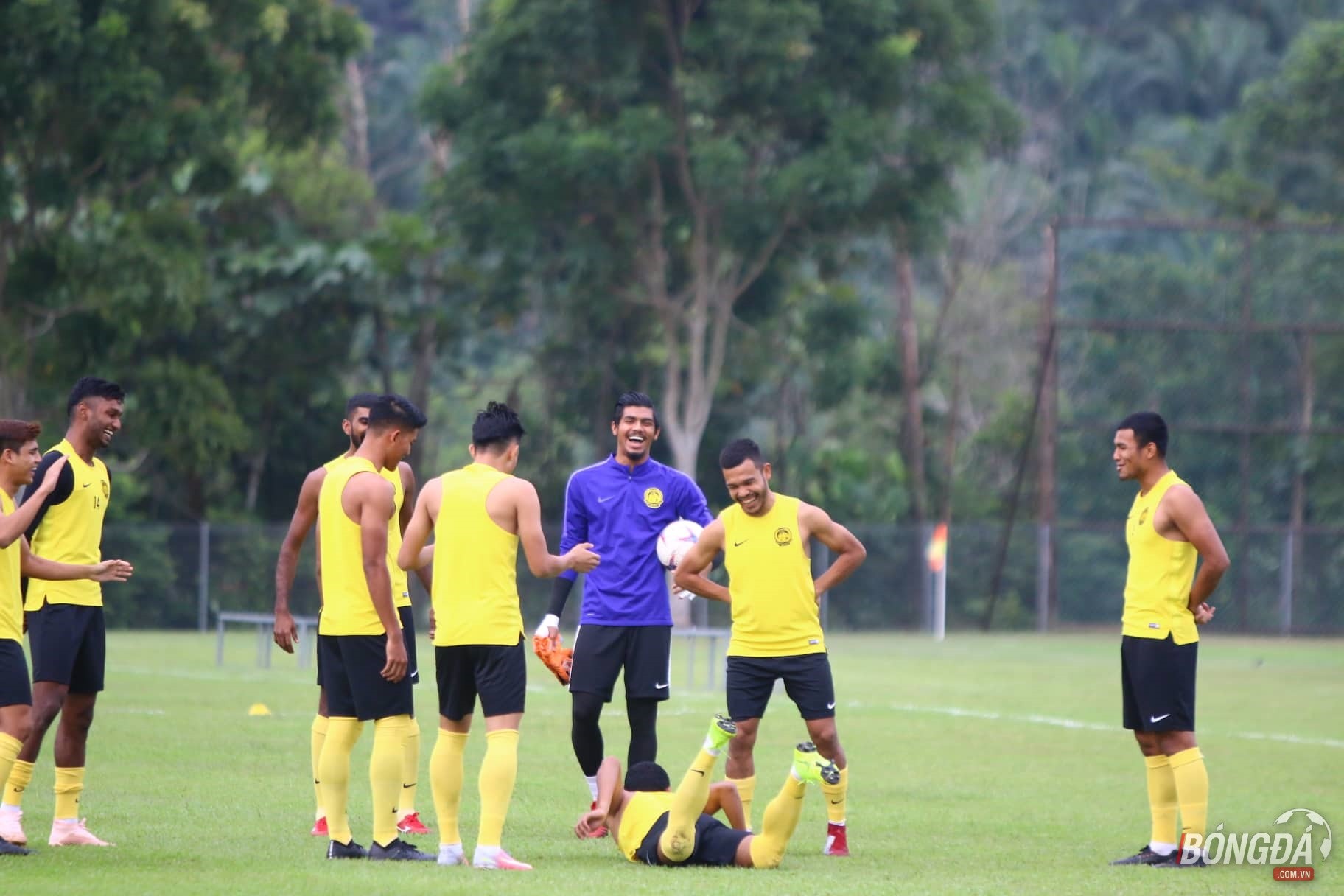 ĐT Malaysia tập - Bóng Đá