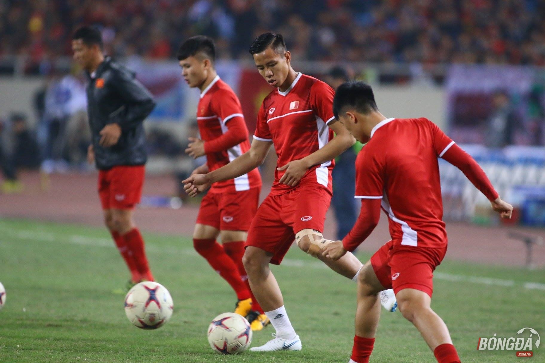 TRỰC TIẾP: ĐT Việt Nam 0-0 ĐT Malaysia: Hai đội khởi động - Bóng Đá
