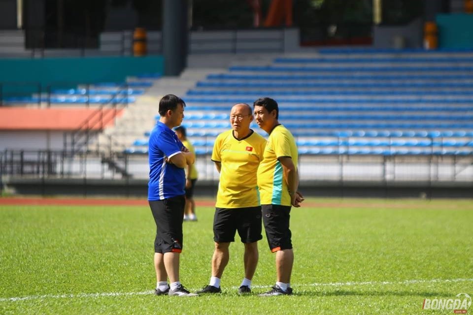 ĐT Việt Nam tập - Bóng Đá