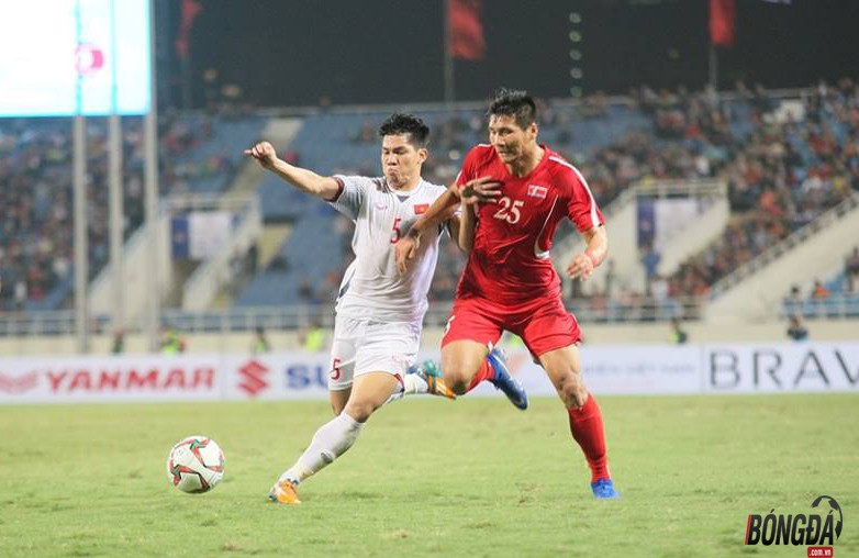 Trực tiếp ĐT Việt Nam 0-0 CHDCND Triều Tiên (H1): Chưa thể có bàn thắng - Bóng Đá