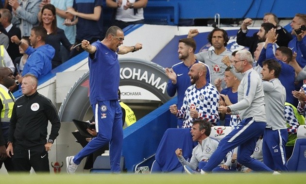 Thống kê chỉ ra lối chơi Chelsea thay đổi dưới thời Sarri - Bóng Đá