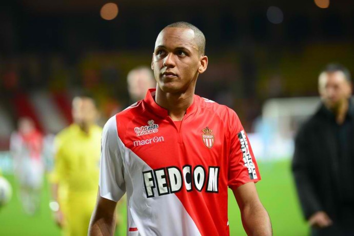 Nan đề Fabinho của Liverpool, các chuyên gia nói gì? - Bóng Đá