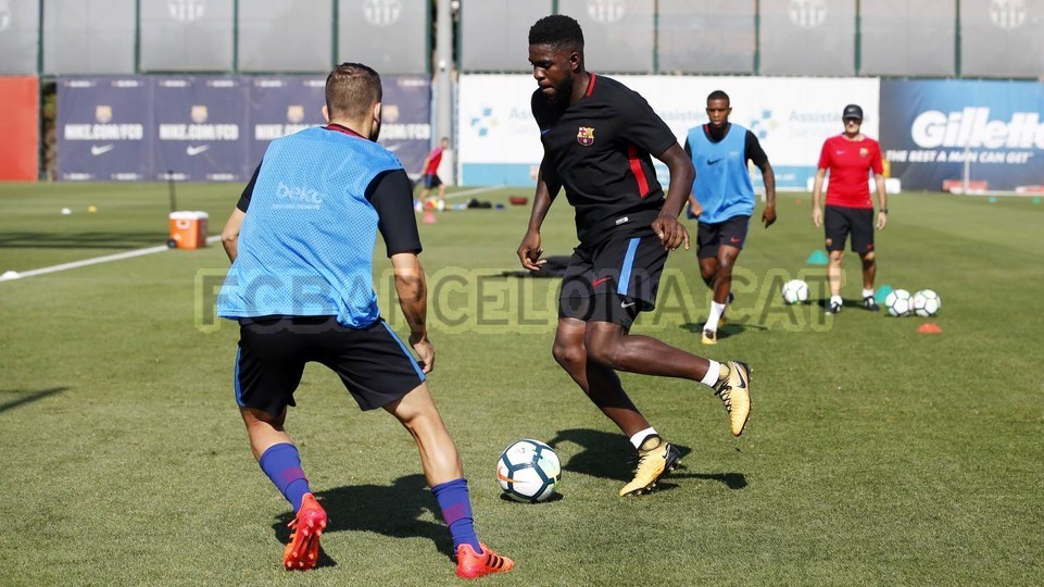 barca tập luyện - Bóng Đá