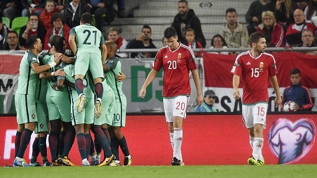 Dàn sao Liverpool thi nhau 'bay' trước Thiên nga đen - Bóng Đá