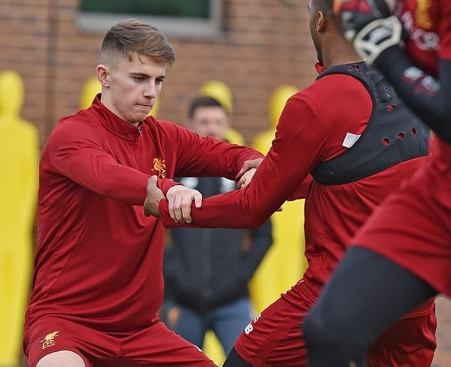Vừa trở lại, Sadio Mane đã được HLV Klopp nâng niu - Bóng Đá