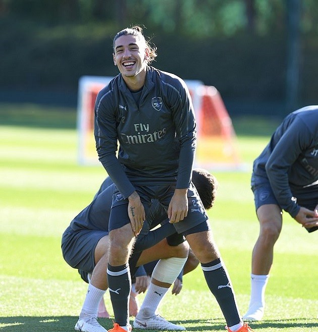 Tịt ngòi, Ronaldo còn bị tố chơi 