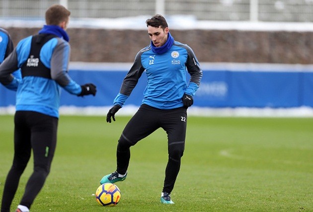 Mahrez tập chiêu lạ  - Bóng Đá