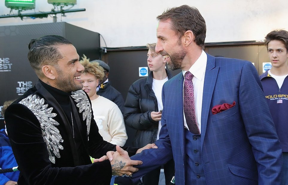 Hơn một thập kỉ u ám của tiền đạo Chelsea diễn ra như thế nào? - Bóng Đá