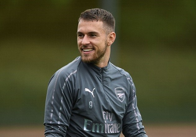 Đòi xé rách lưới, Lacazette thôi không chấp nhận làm kép phụ - Bóng Đá