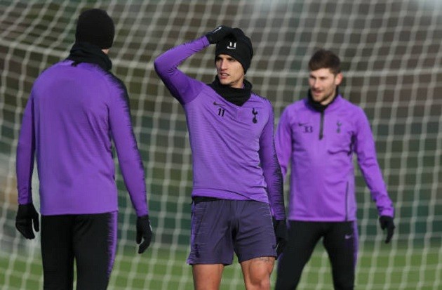 Vắng Kane, sân tập Tottenham vẫn rộn tiếng cười - Bóng Đá