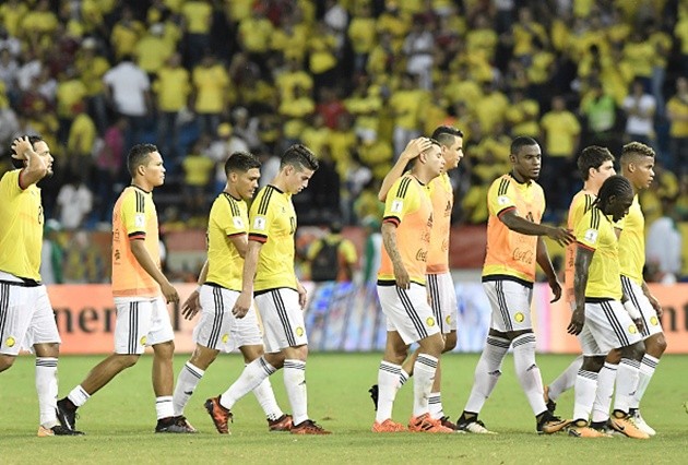 Colombia 1-2 Paraguay: Ngược dòng không tưởng - Bóng Đá