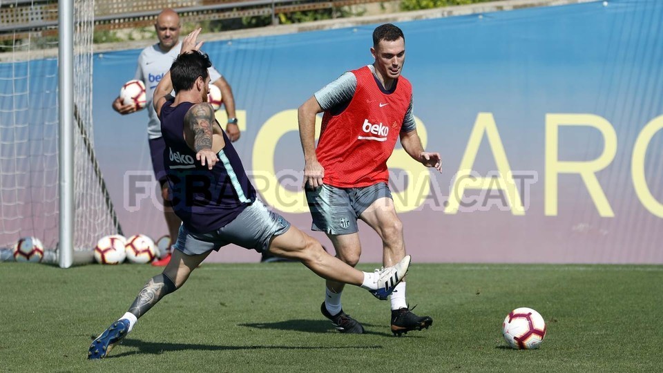 Vidal mỉa mai chức vô địch Champions League của Real Madrid - Bóng Đá