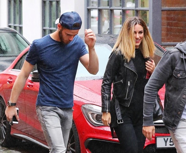 Gác lại trận hòa Stoke, De Gea xuống phố cùng 