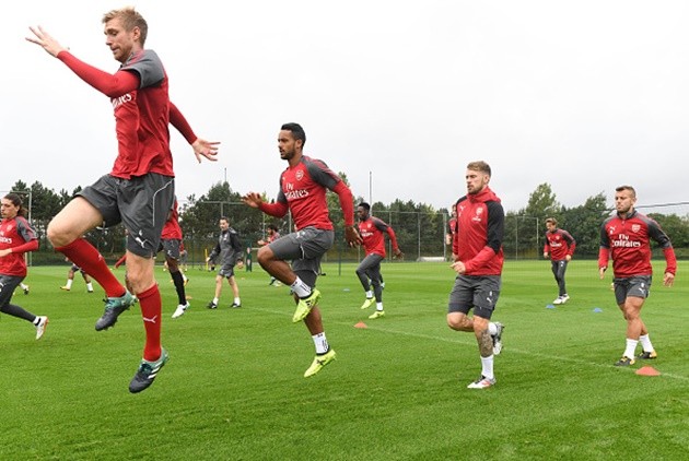 Wilshere tập cật lực, sẵn sàng tái xuất ở Europa League - Bóng Đá